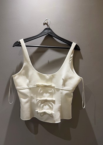 Zara Ekru Kruvaze Fiyonklu Crop Top