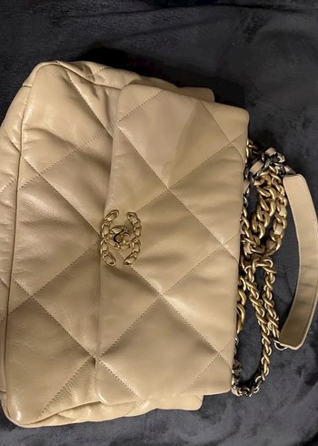 Chanel Krem Kapitone Omuz Cantasi