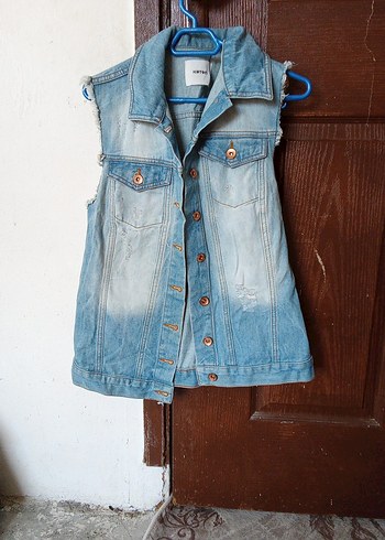Düğmeli Kolsuz Mavi Denim Ceket