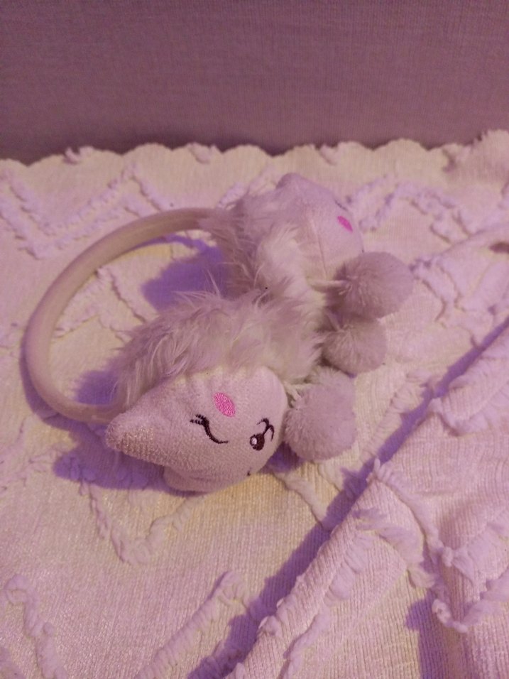 Nakışlı Kürklü Beyaz Kız Çocuk Kulaklığı - Görsel 4