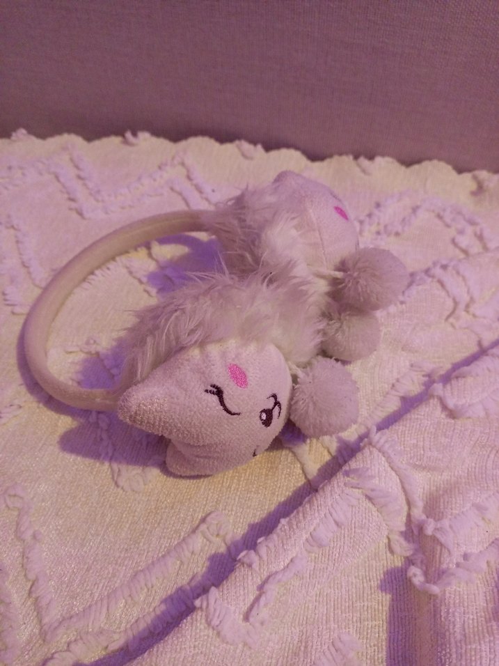 Pembe Kürklü Nakışlı Kız peluş kulaklık - Görsel 2