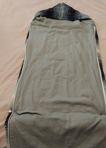 Gri Nakışlı Örgü Bebek Battaniyesi - Görsel 2