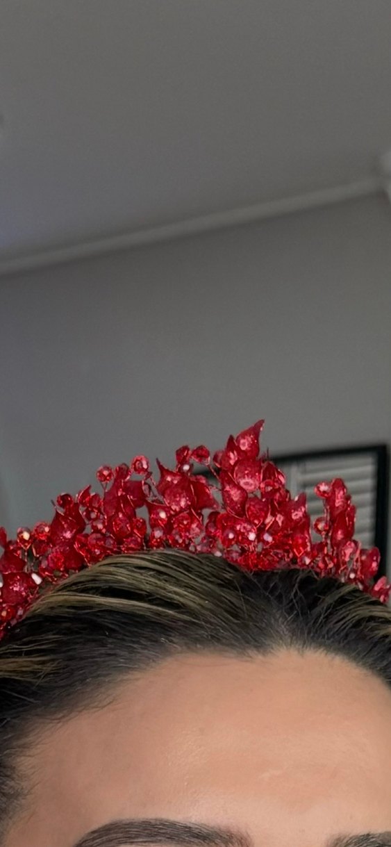 Kırmızı Boncuklu Cam Taç - Görsel 4