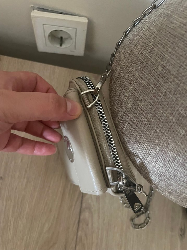 Bej Deri Zincir Detaylı Kadın Çapraz Çanta - Görsel 2