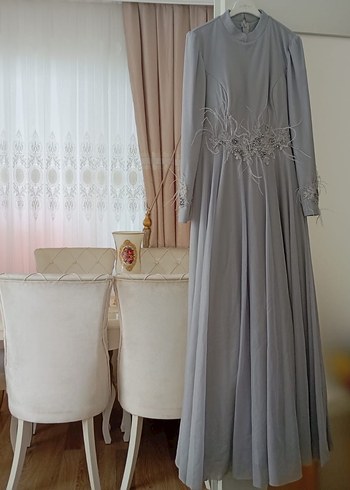 Gri Uzun Kollu İşlemeli Kadın Abiye Elbise - Görsel 3