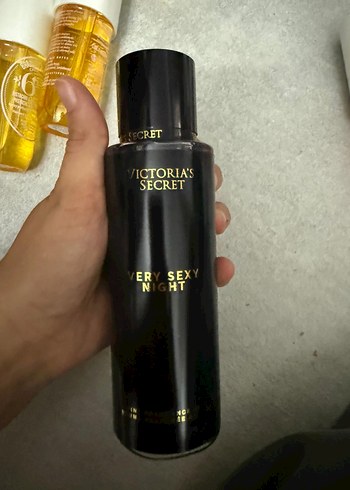 Victoria's Secret Very Sexy Night Kadın Parfümü