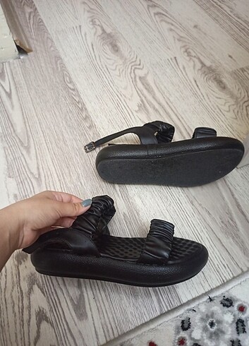 38 Beden siyah Renk Sandalet 