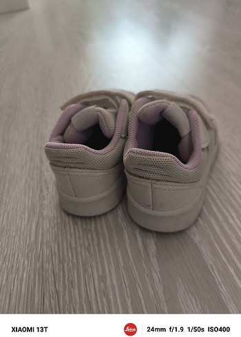 Adidas Kız Çocuk beyaz Adidas ayakkabı