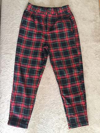 Bershka ekose pantolon