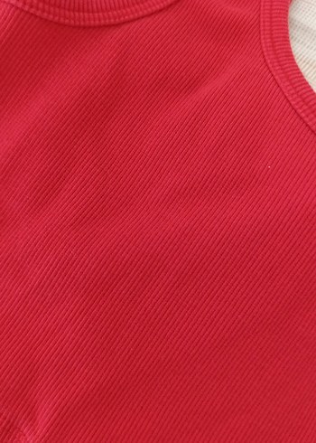 Kırmızı Kadın Atlet, Kayık Yaka, Dar Kesim - Görsel 3