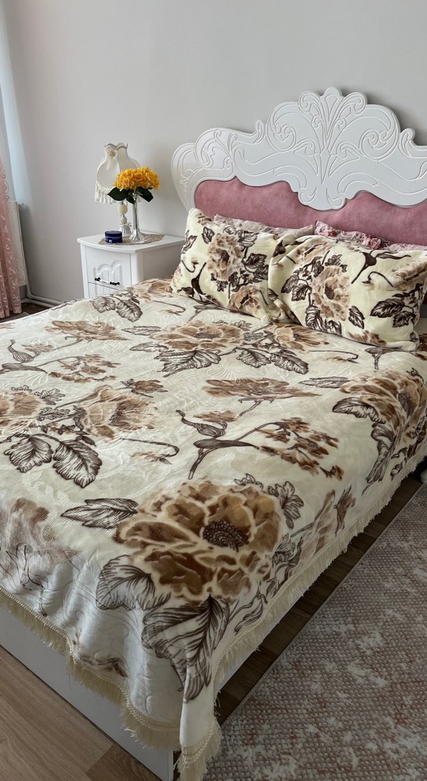 Pastel Kahverengi Çiçek Desenli Yatak Örtüsü - Görsel 2