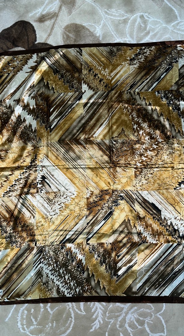 Kahverengi İpek Görünümlü Bohem Başörtü - Görsel 2