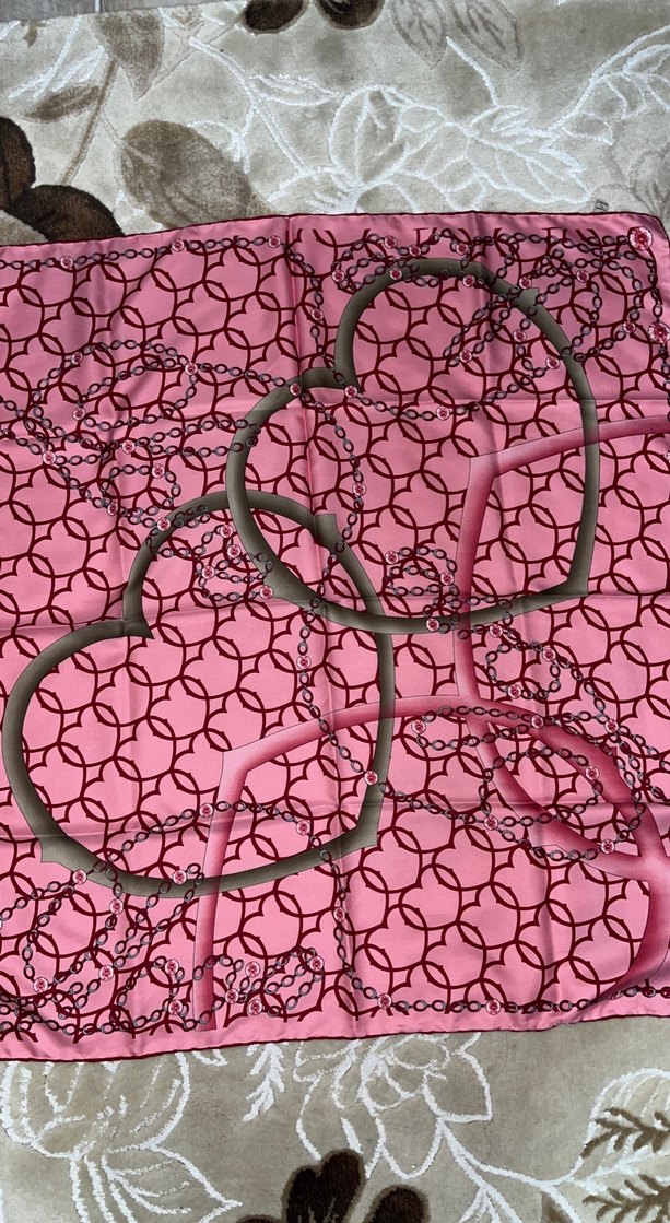 Pembe Zincir Detaylı Kadın Başörtü - Görsel 2