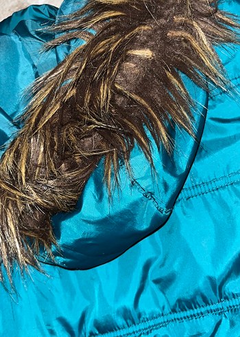 LCW Turkuaz Nakışlı Kürklü Genç Kız Yelek - Görsel 4