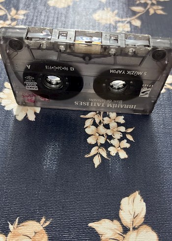 İbrahim Tatlıses - Ben de İsterem Kaset NOSTALJİK - Görsel 3