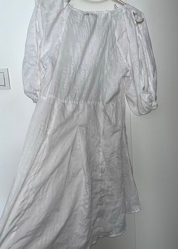 Beyaz Transparan Düğmeli Kadın Yazlık Elbise - Görsel 3