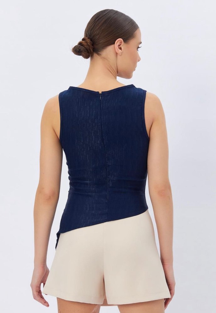 Kadın Lacivert asimetrik bluz - Görsel 2