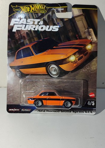 Hot Wheels Alfa Romeo Giulia Sprint GTA Turuncu Oyuncak Araba