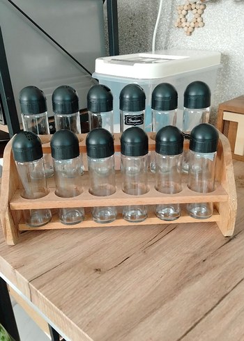 Ahşap Standlı 12'li Baharatlık Seti