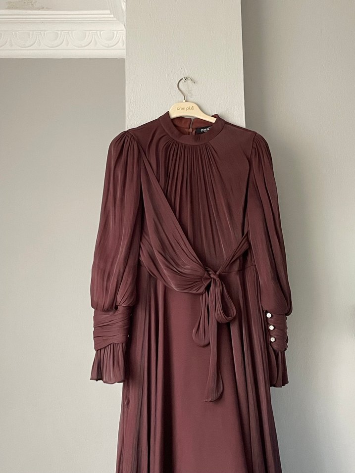 Bordo Uzun Drapeli Kadın Elbise - Görsel 2