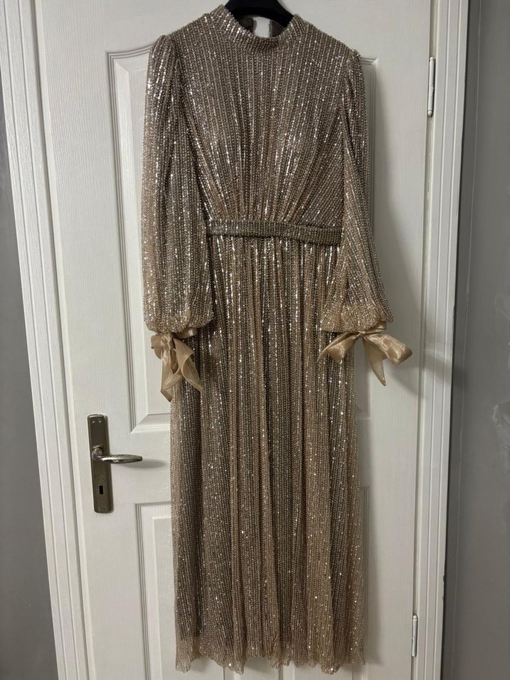 Bej Uzun Kollu İşlemeli Abiye Elbise - Görsel 2