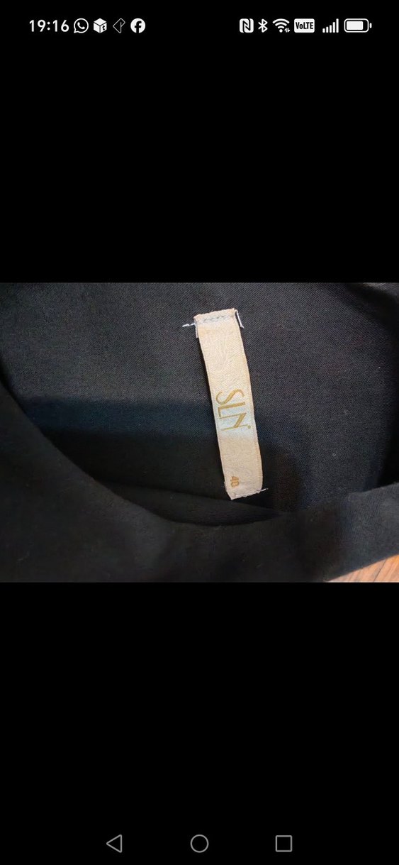 Klasik Siyah Uzun Kolsuz Elbise - Görsel 4