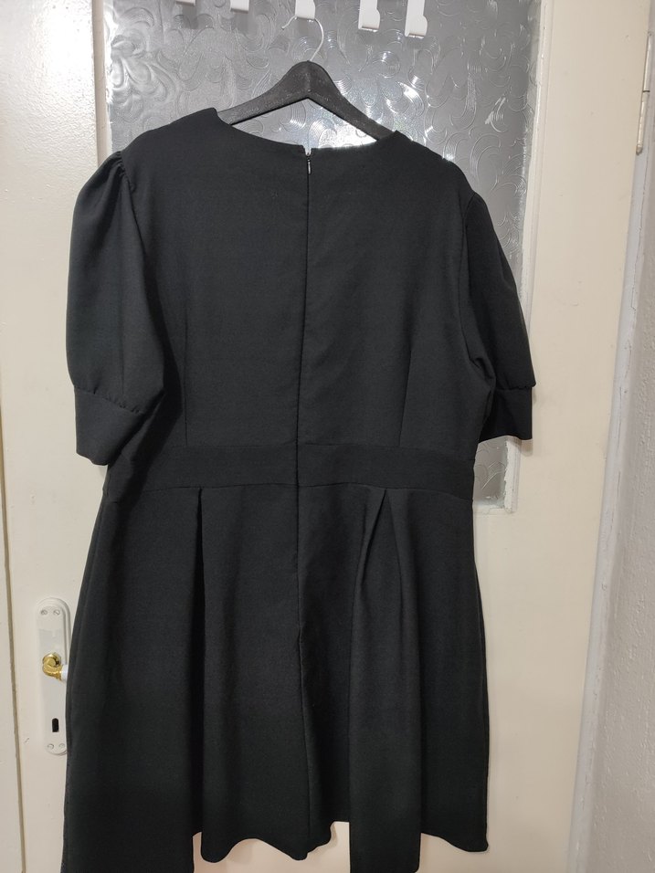 Siyah Midi V Yaka Elbise - Görsel 2