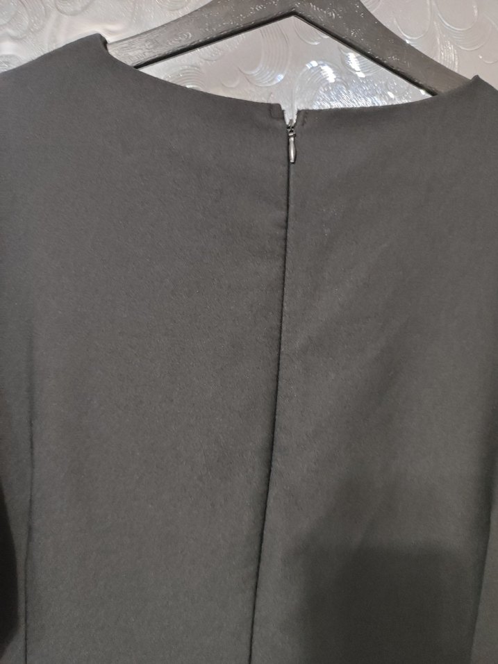 Siyah Midi V Yaka Elbise - Görsel 4