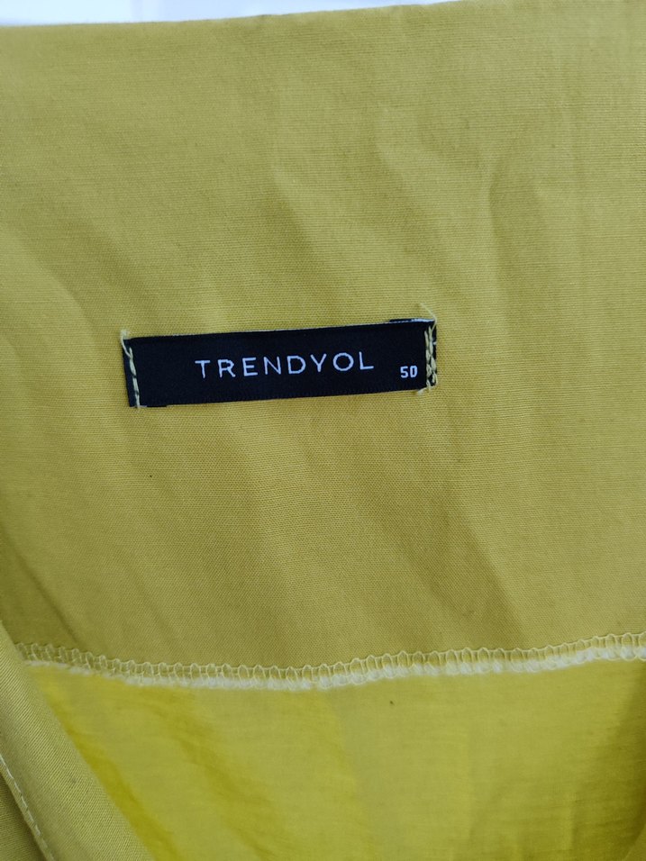 Sarı V Yaka Dökümlü Gündelik Elbise - Görsel 5