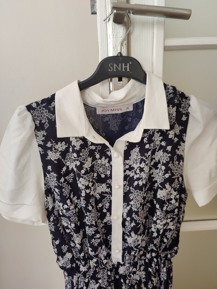 Beyaz Yaka Detaylı lacivert Çiçekli Midi Elbise - Görsel 3