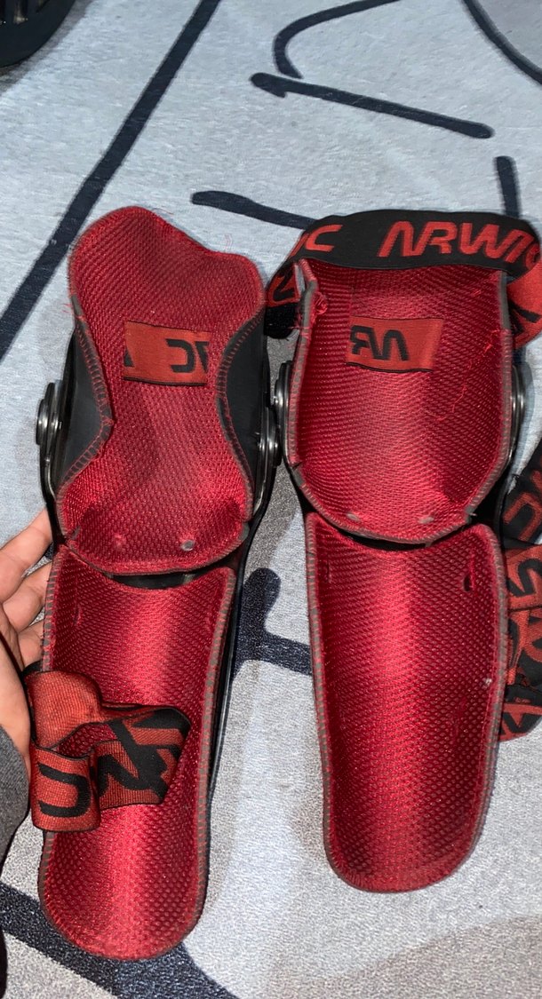 Siyah Desenli Motosiklet Dizlikleri - Görsel 3