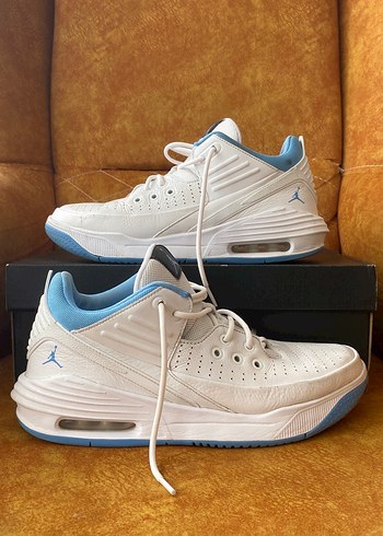 Jordan aura 5