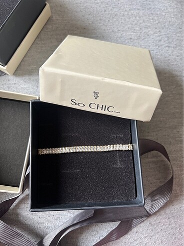 so chic bileklik