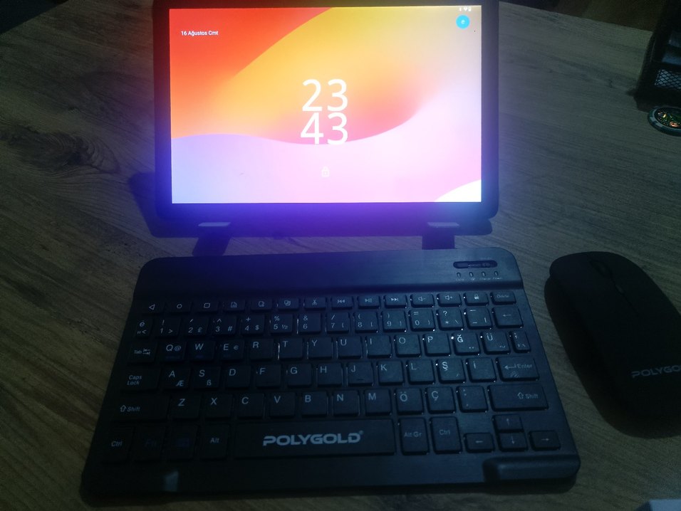 oyun tabletiSiyah Tablet ve Klavye Set artı oyun telefon kolu - Görsel 5