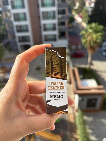 Memo - Italian Leather