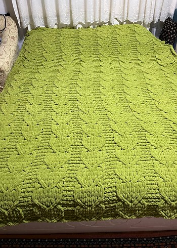 Parlak Yeşil Örgü Çocuk Battaniyesi - Görsel 3