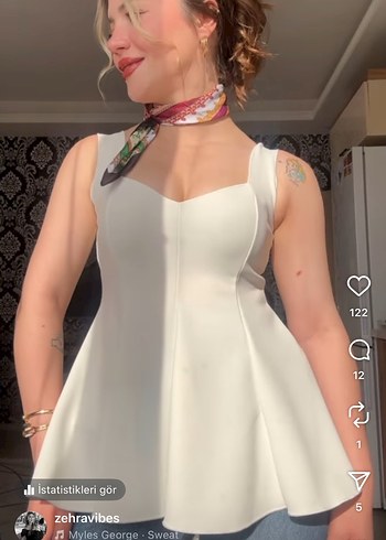 Beyaz Drapeli Halter Yaka Midi Büstiyer Zara