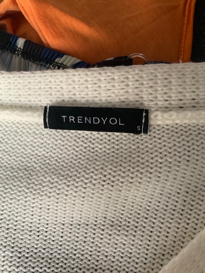 beyaz örgv yaka salaş hırka - Görsel 3