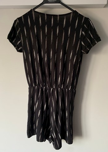 hm siyah v yaka kısa tulum - Görsel 2