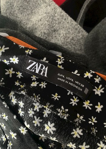 zara siyah çiçekli fırfırlı midi etek - Görsel 2