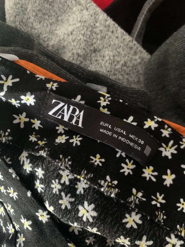 zara siyah çiçekli fırfırlı midi etek - Görsel 2