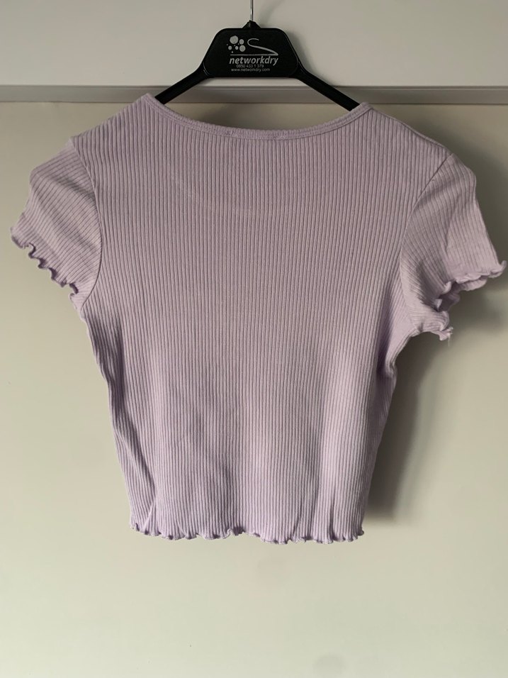 kadın mor kısa kollu fırfırlı tshirt - Görsel 2