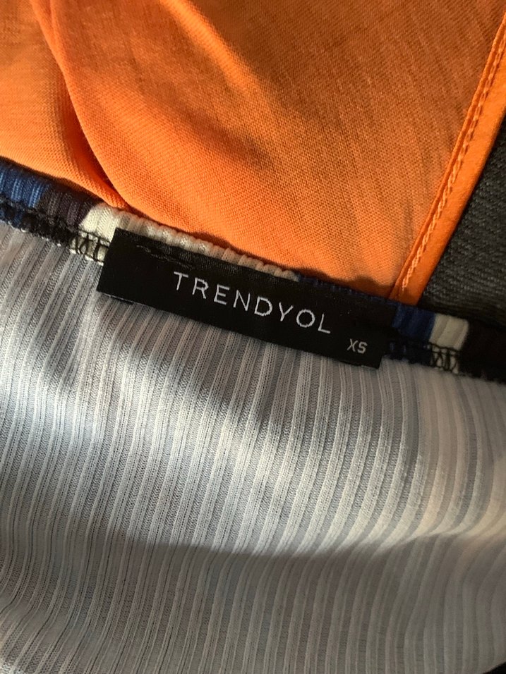 trendyol lacivert pilili uzun askılı elbise - Görsel 2