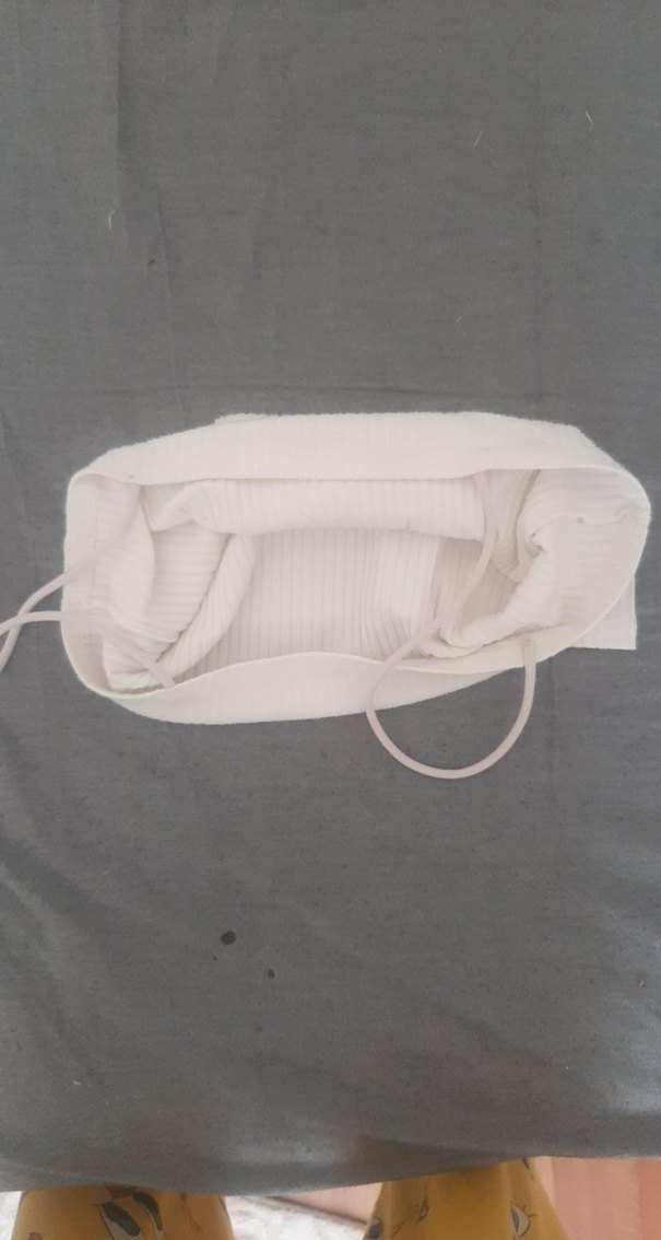 Bayaz İnce Askılı Kadın Crop Top - Görsel 3