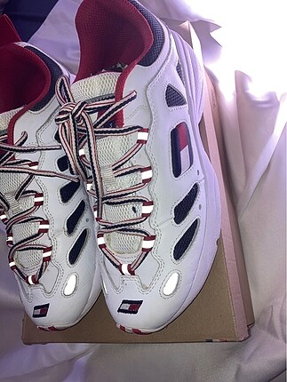 40 Beden Tommy Hilfiger Sneakar/Spor Ayakkabı