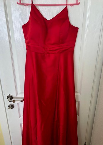 Kırmızı Uzun sırt detaylı saten  Kadın Abiye Elbise - Görsel 7