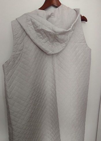 Gri Kapüşonlu Fermuarlı Kadın Yelek - Görsel 2