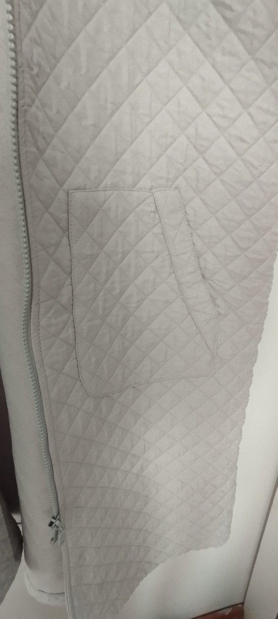 Gri Kapüşonlu Fermuarlı Kadın Yelek - Görsel 3