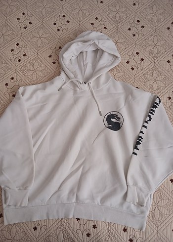 Kapüşonlu Beyaz Oversize Sweatshirt