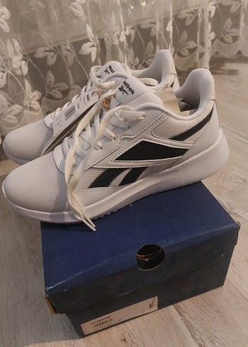 Reebok beyaz koşu ayakkabısı - Görsel 5